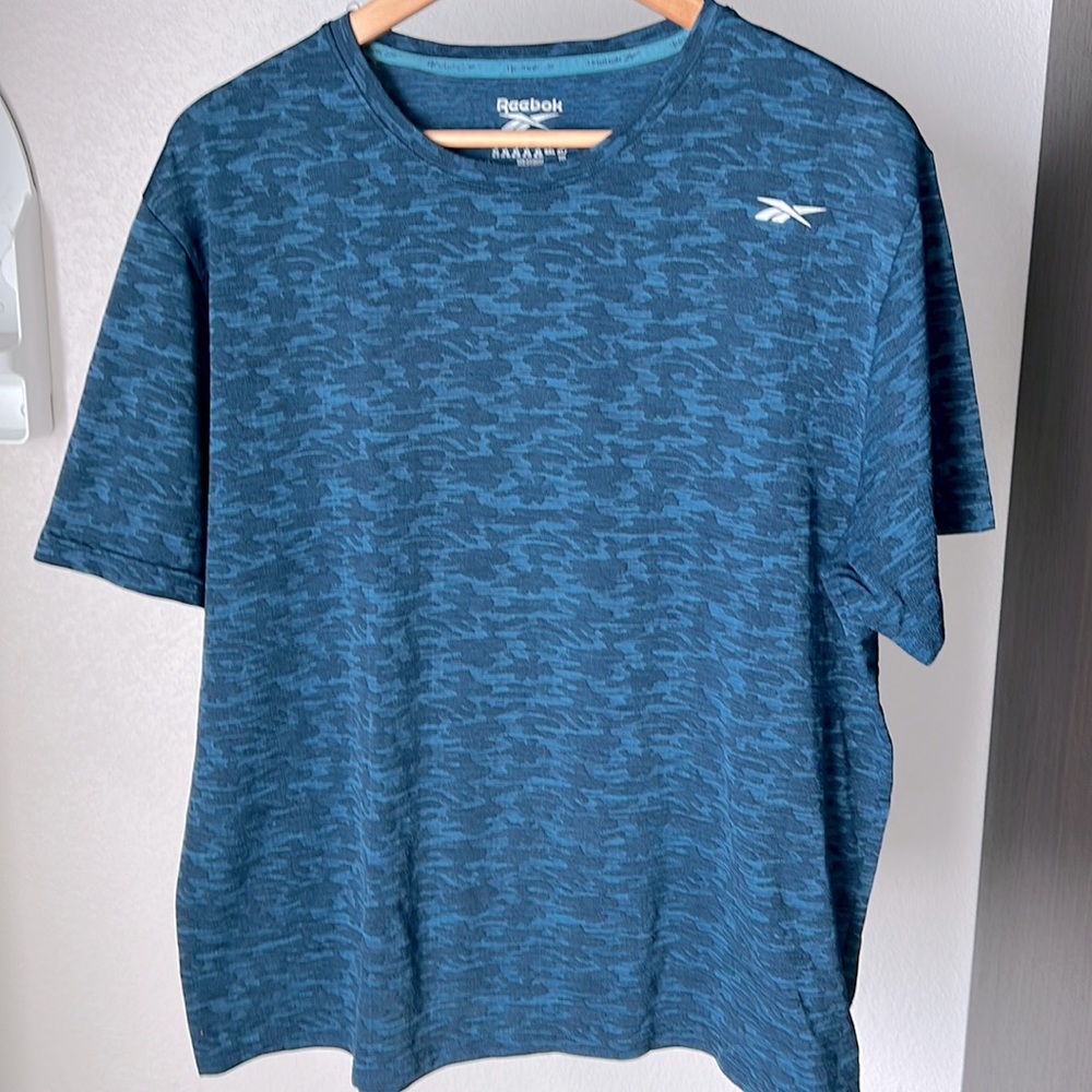 Men's XL Reebok tech Tee